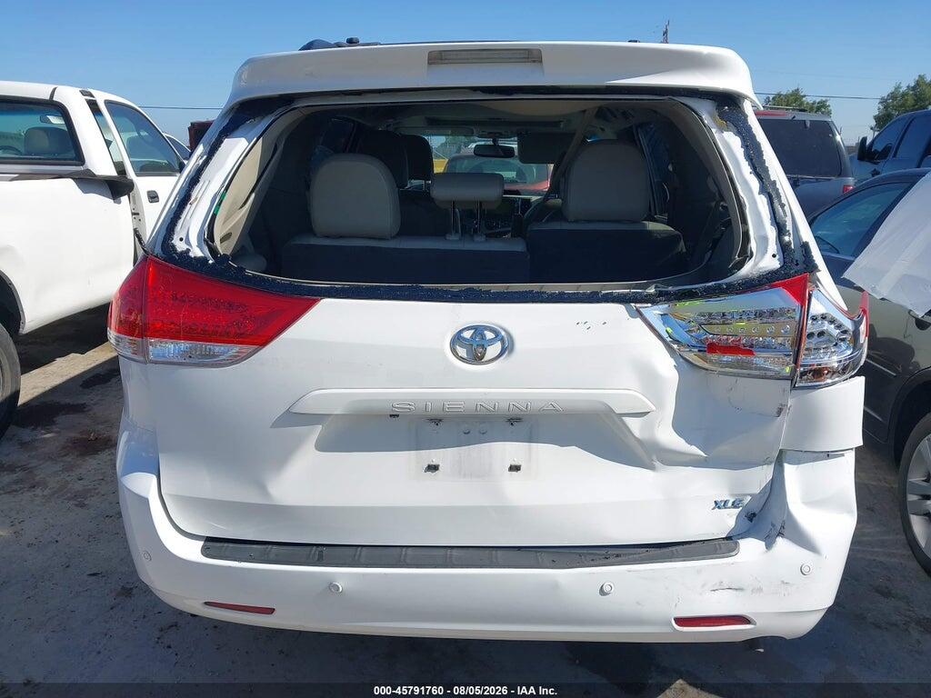 5TDYK3DC4BS072662 2011 TOYOTA SIENNA photo no. 6