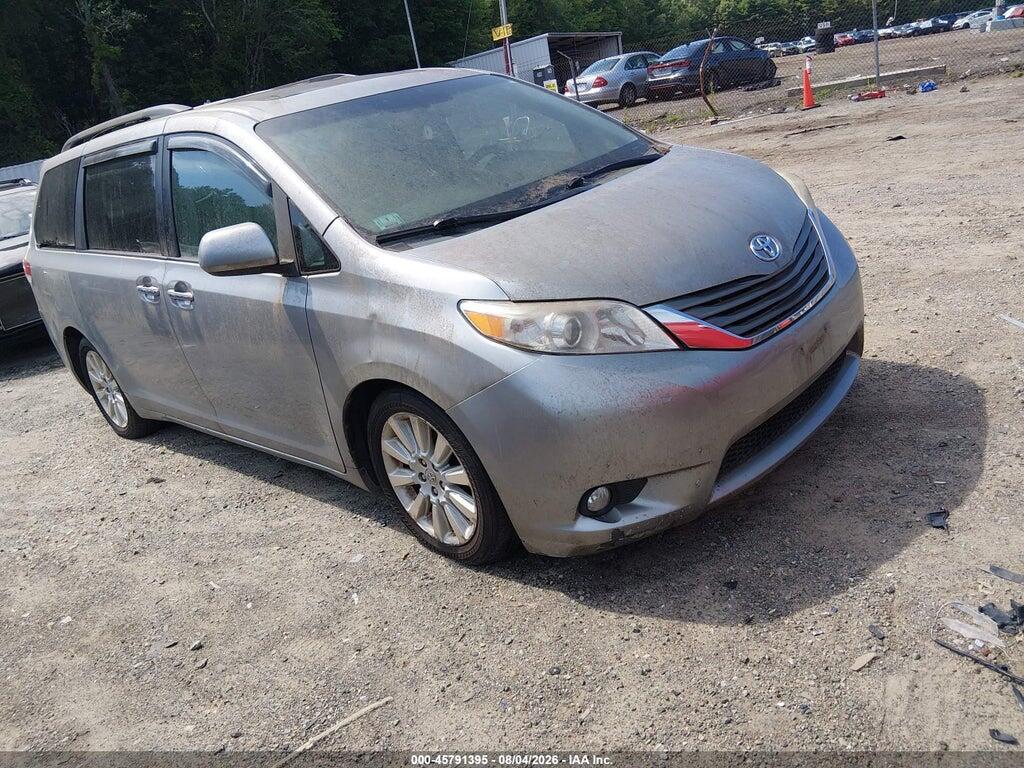 5TDDK3DC4BS030054 2011 TOYOTA SIENNA photo no. 1
