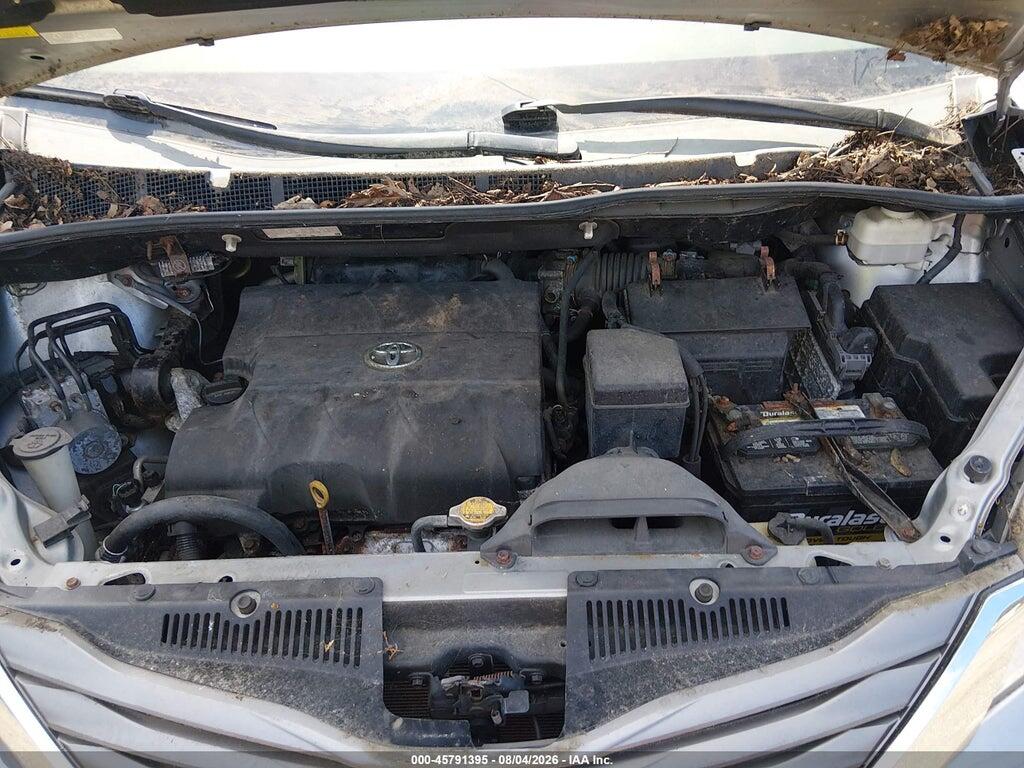 5TDDK3DC4BS030054 2011 TOYOTA SIENNA photo no. 10