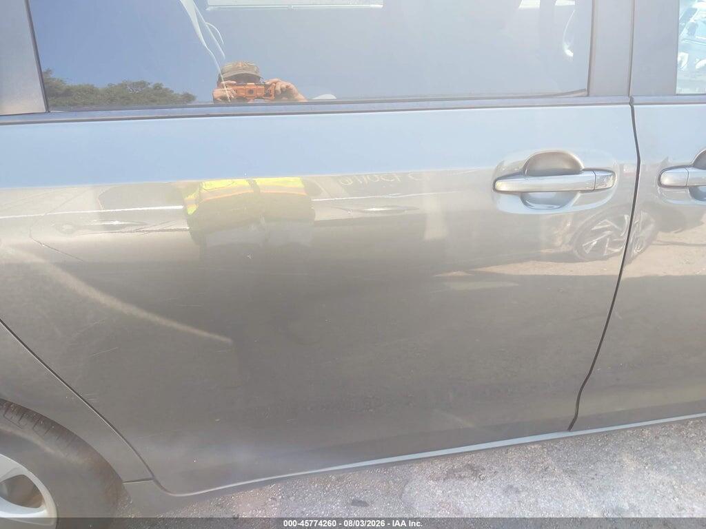 5TDKK3DC9BS011765 2011 TOYOTA SIENNA photo no. 6