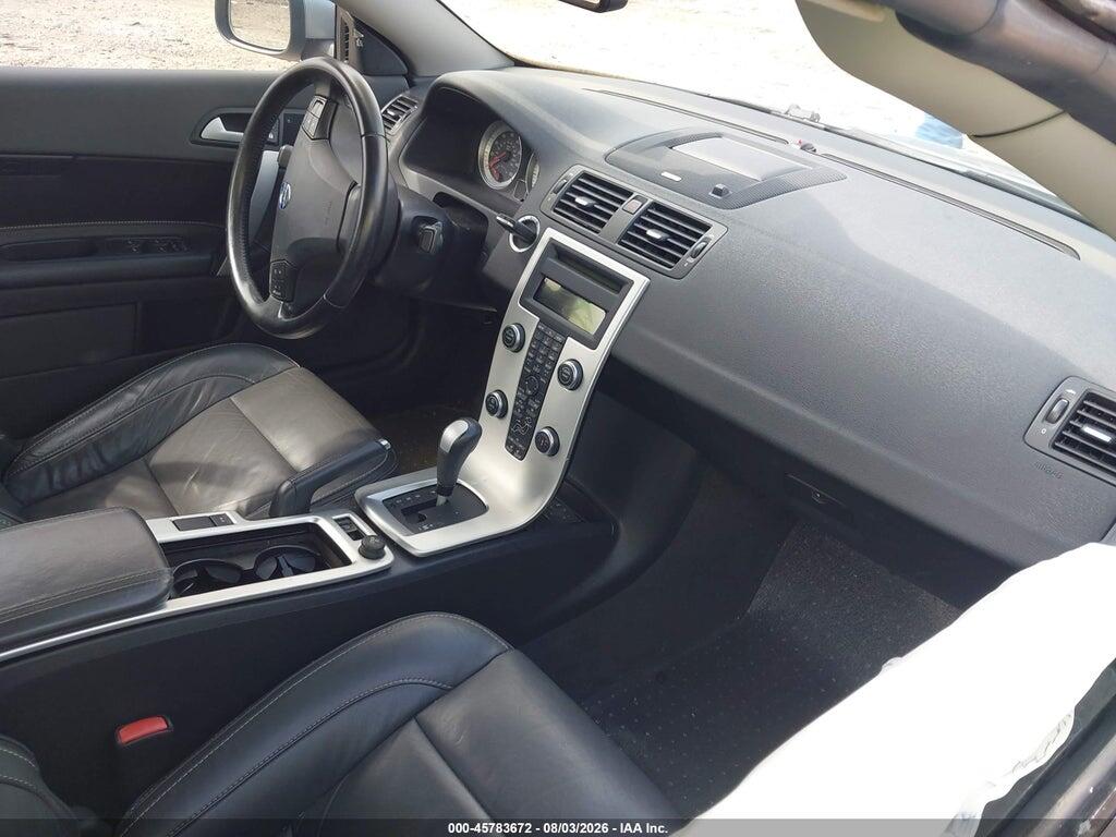 YV1672MC0BJ120569 2011 VOLVO C70 photo no. 5