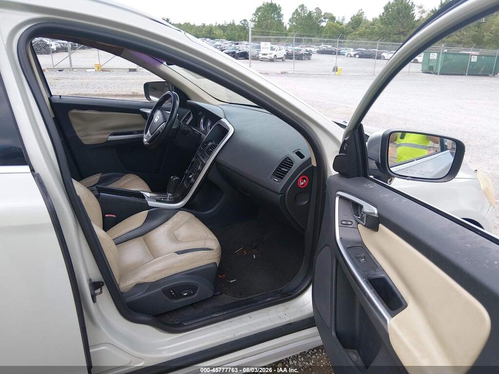 YV4952DL9B2181547 2011 VOLVO XC60 photo no. 5