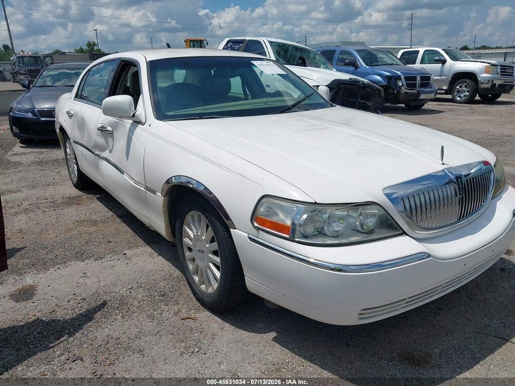1LNHM81W45Y657784 2005 LINCOLN TOWN CAR photo no. 1