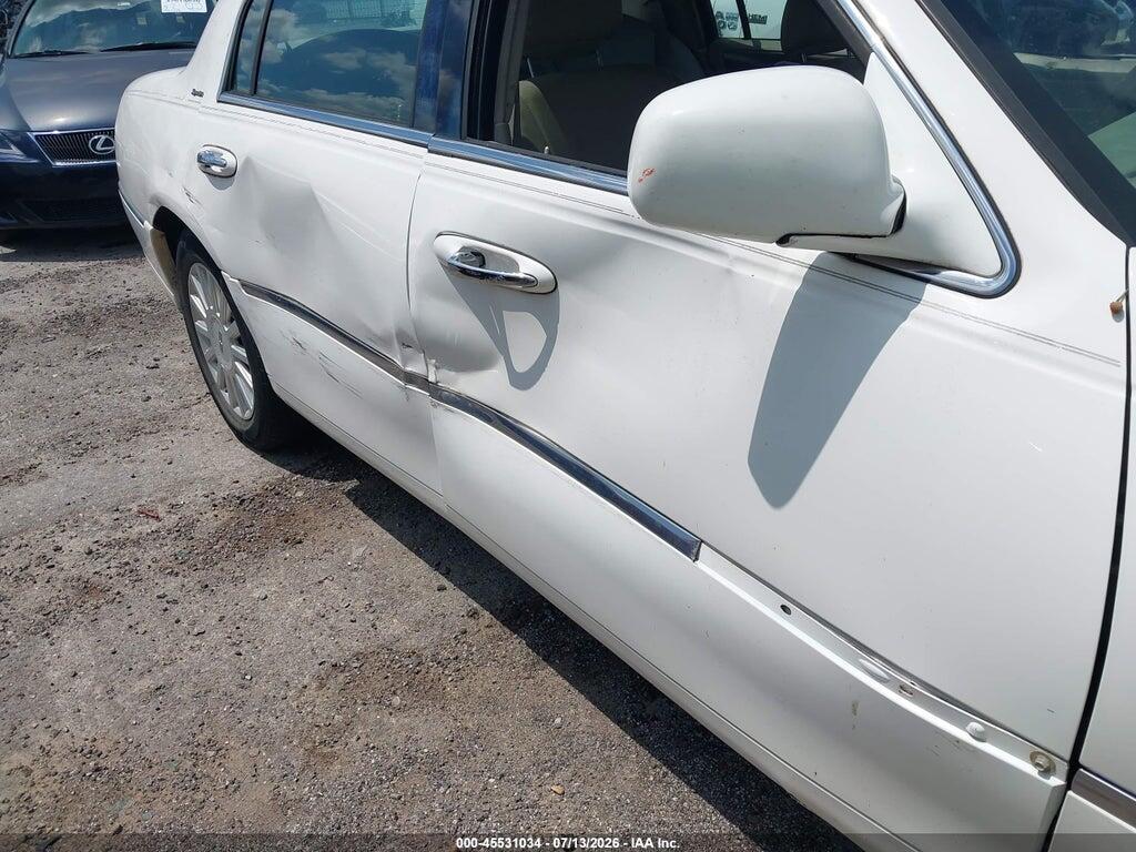 1LNHM81W45Y657784 2005 LINCOLN TOWN CAR photo no. 6