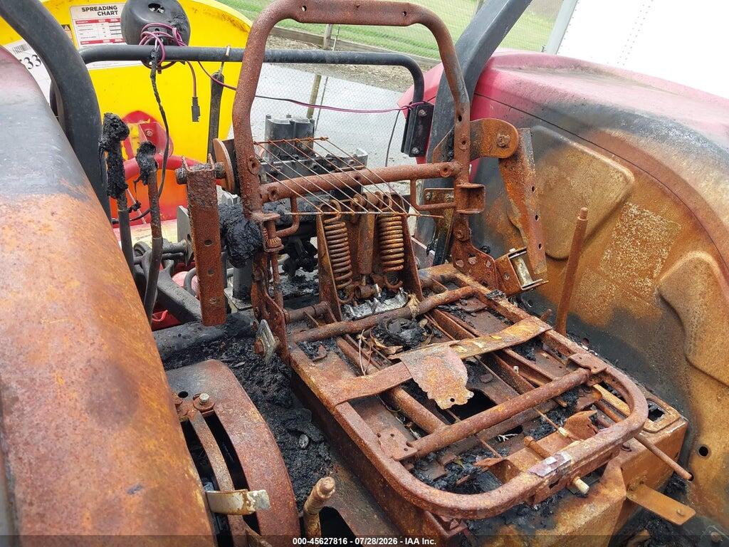 00000000000000003 2005 MAHINDRA 6520 TRACTOR photo no. 8