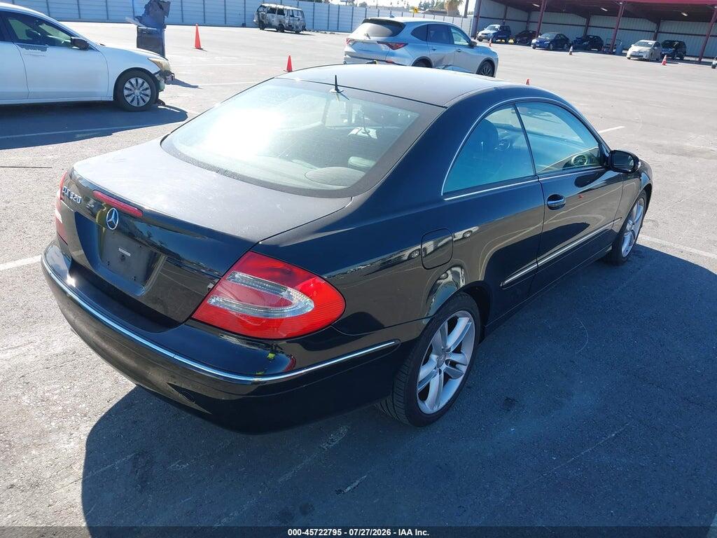 WDBTJ65J05F156850 2005 MERCEDES-BENZ CLK 320 photo no. 4