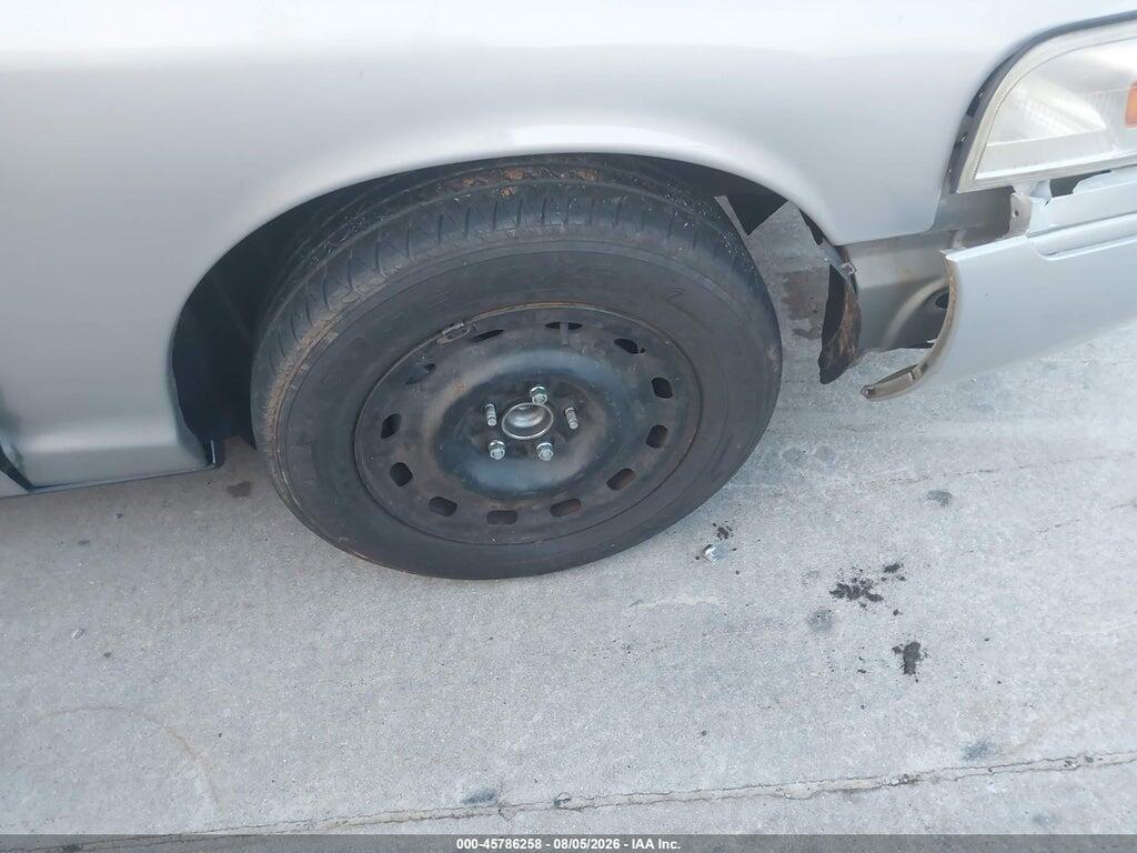 2MEFM74W65X637911 2005 MERCURY GRAND MARQUIS photo no. 6