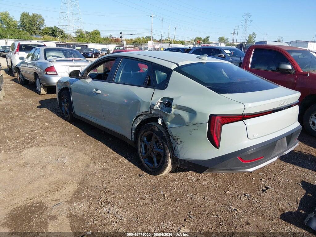 3KPFT4DE1SE235869 2025 KIA K4 photo no. 3