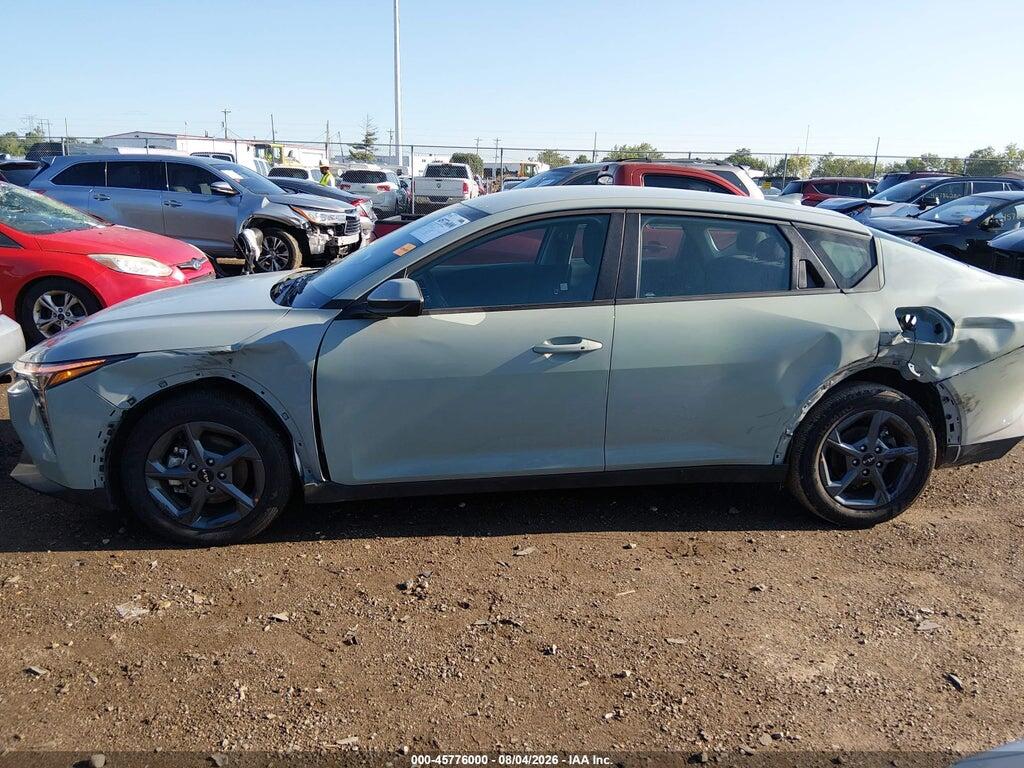 3KPFT4DE1SE235869 2025 KIA K4 photo no. 6