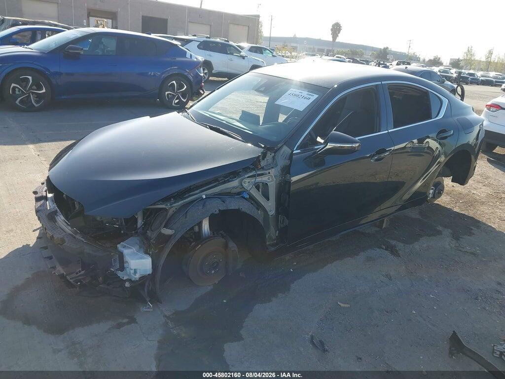 JTHBA1D20S5133465 2025 LEXUS IS 300 photo no. 2