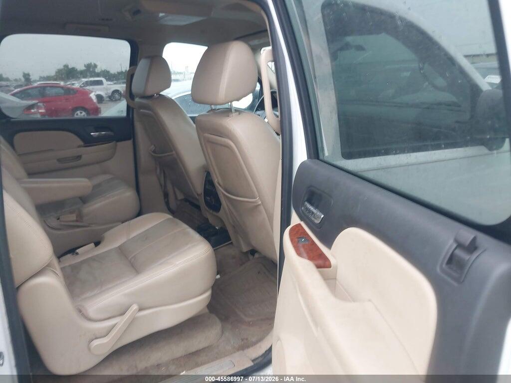 3GNFC16J18G132772 2008 CHEVROLET SUBURBAN 1500 photo no. 8