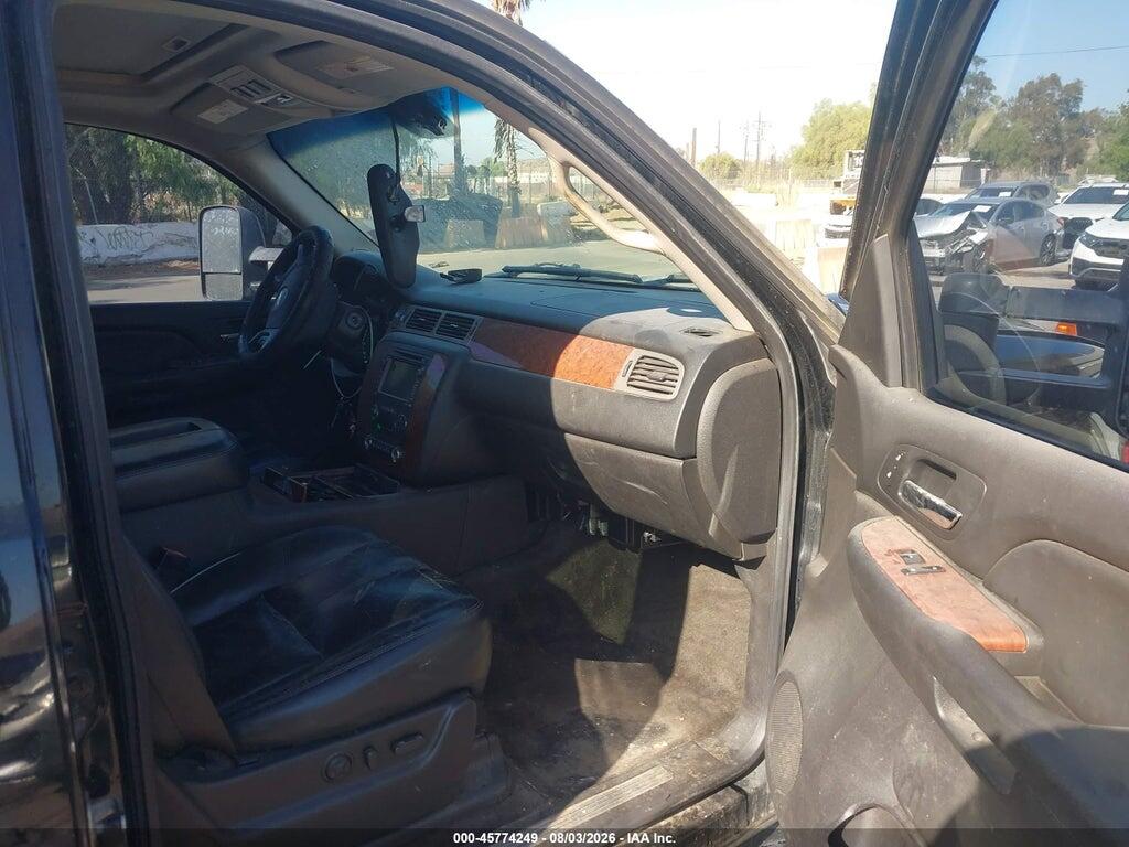 3GNFK16378G118556 2008 CHEVROLET SUBURBAN 1500 photo no. 5