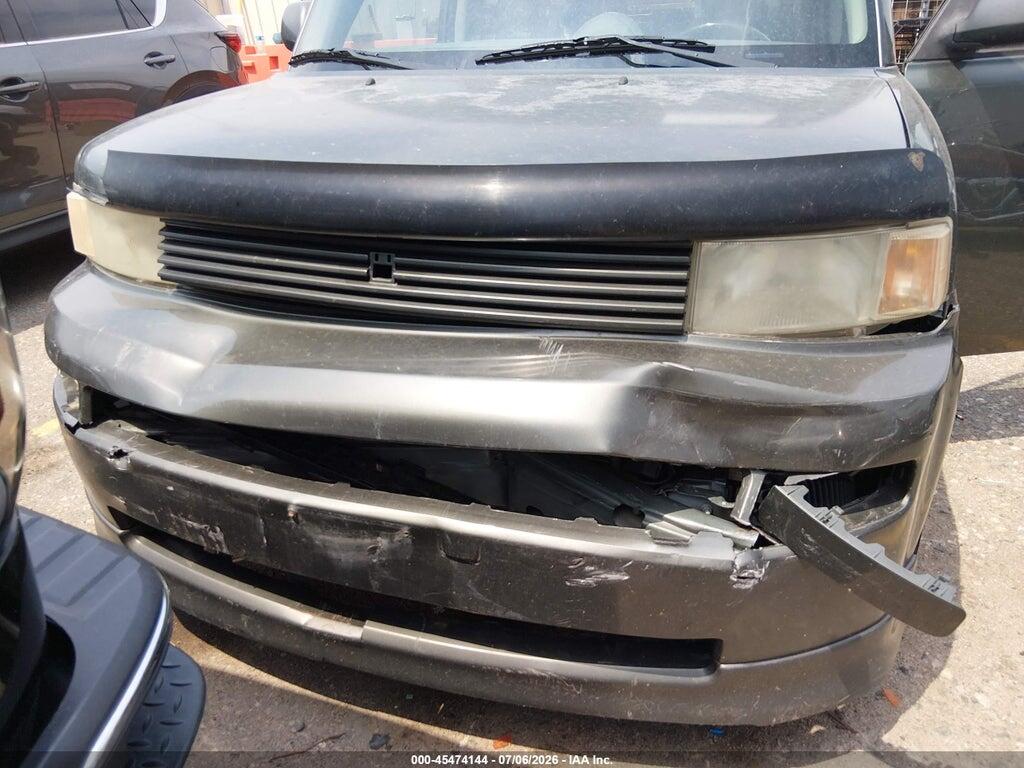 JTLKT334454000507 2005 SCION XB photo no. 6