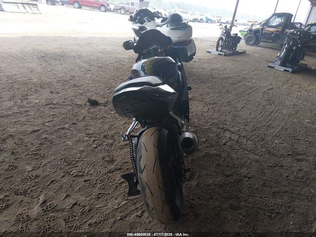 JS1GR7JA452106655 2005 SUZUKI GSX-R750 photo no. 6