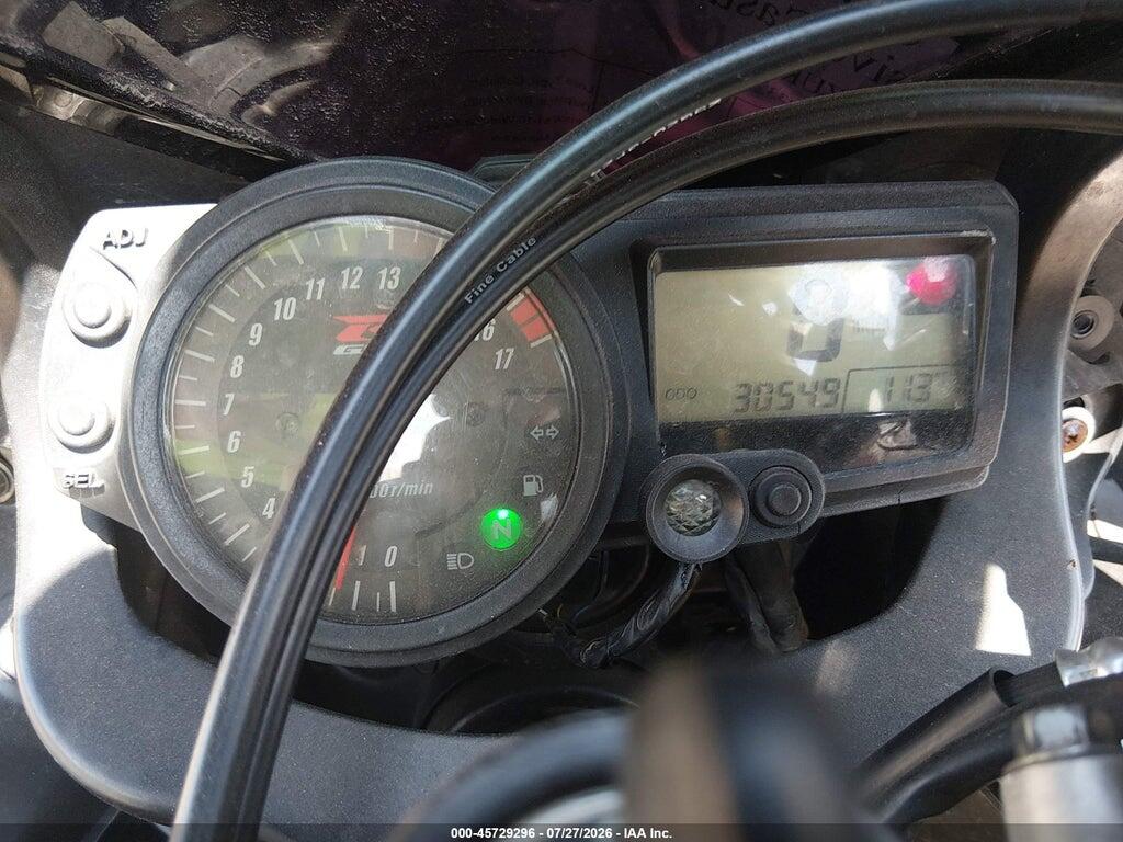 JS1GN7CA952112332 2005 SUZUKI GSX-R600 photo no. 7