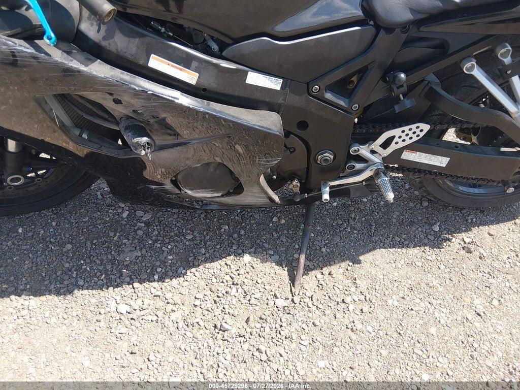 JS1GN7CA952112332 2005 SUZUKI GSX-R600 photo no. 9