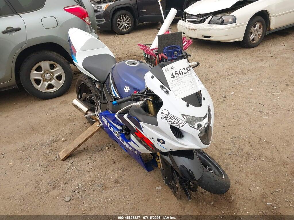 JS1GN7CA352110852 2005 SUZUKI GSX-R600 photo no. 1