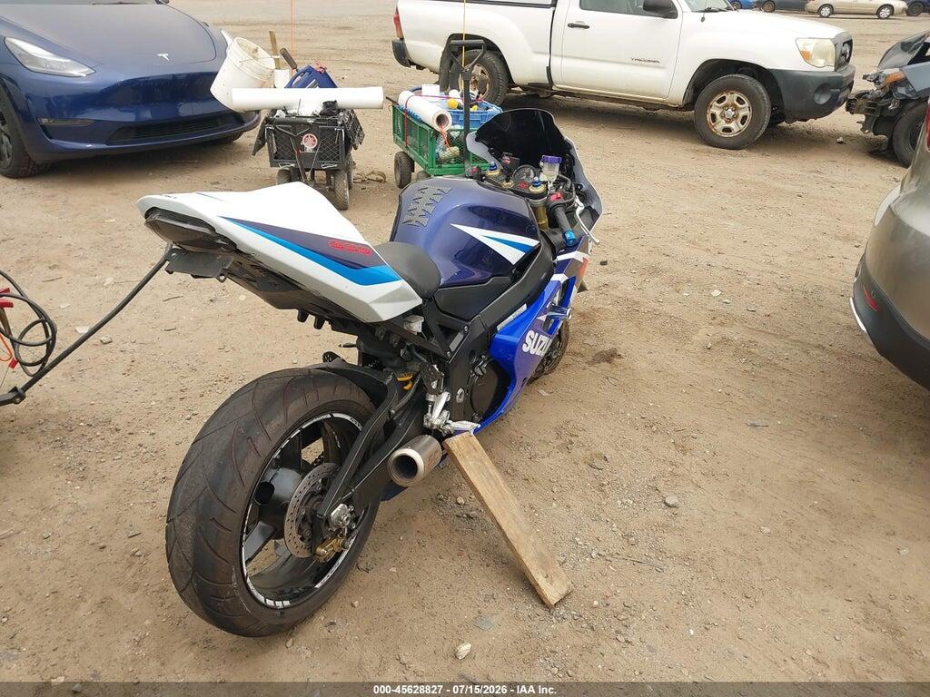 JS1GN7CA352110852 2005 SUZUKI GSX-R600 photo no. 4