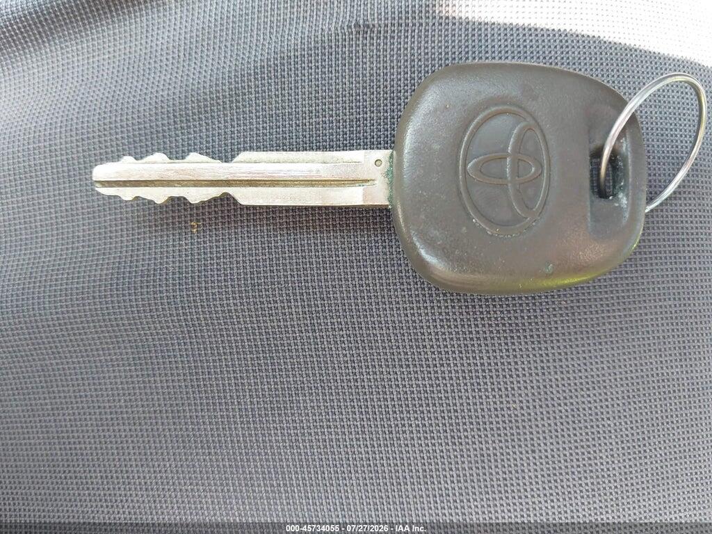 2T1BR32E55C389613 2005 TOYOTA COROLLA photo no. 11