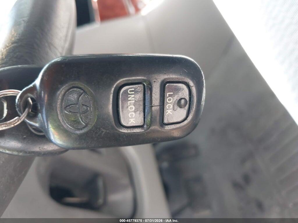 2T1BR32E25C553822 2005 TOYOTA COROLLA photo no. 11