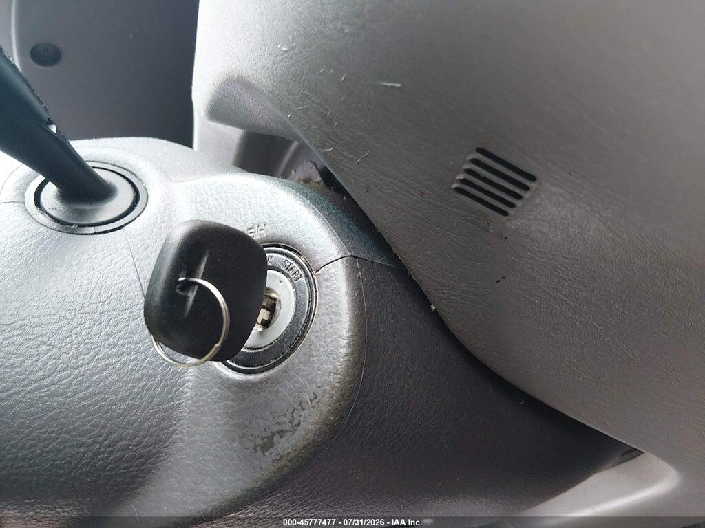 2T1BR32E35C428988 2005 TOYOTA COROLLA photo no. 11