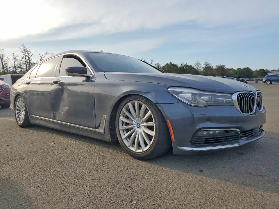 2016 BMW 740 I — Фото 4 из 12