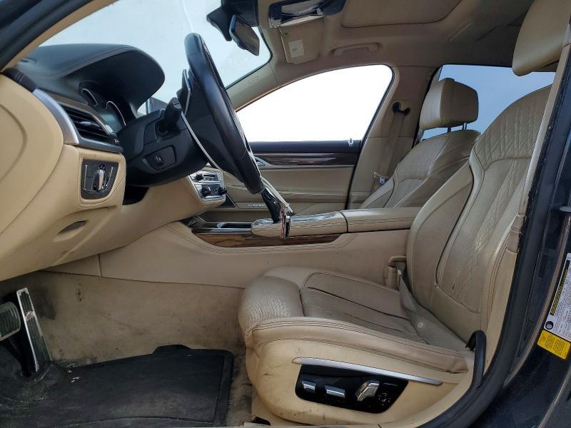 2016 BMW 740 I — Фото 7 из 12