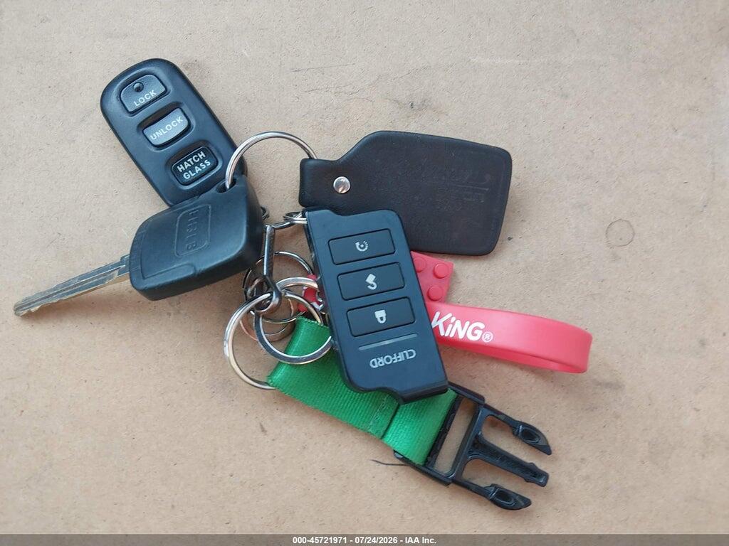 2T1LR32E35C397021 2005 TOYOTA MATRIX photo no. 6