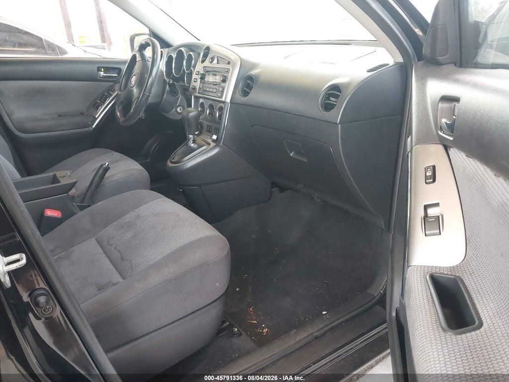 2T1LR32E05C371749 2005 TOYOTA MATRIX photo no. 5