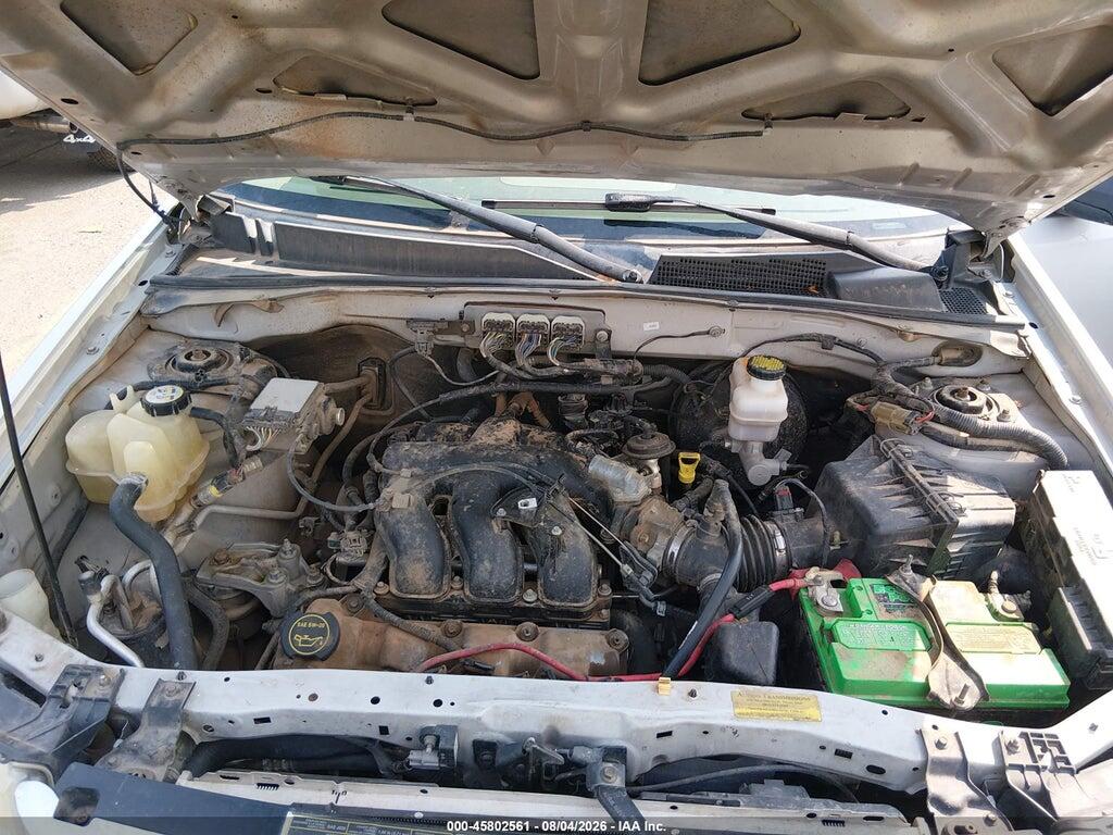 1FMCU93108KE03420 2008 FORD ESCAPE photo no. 10