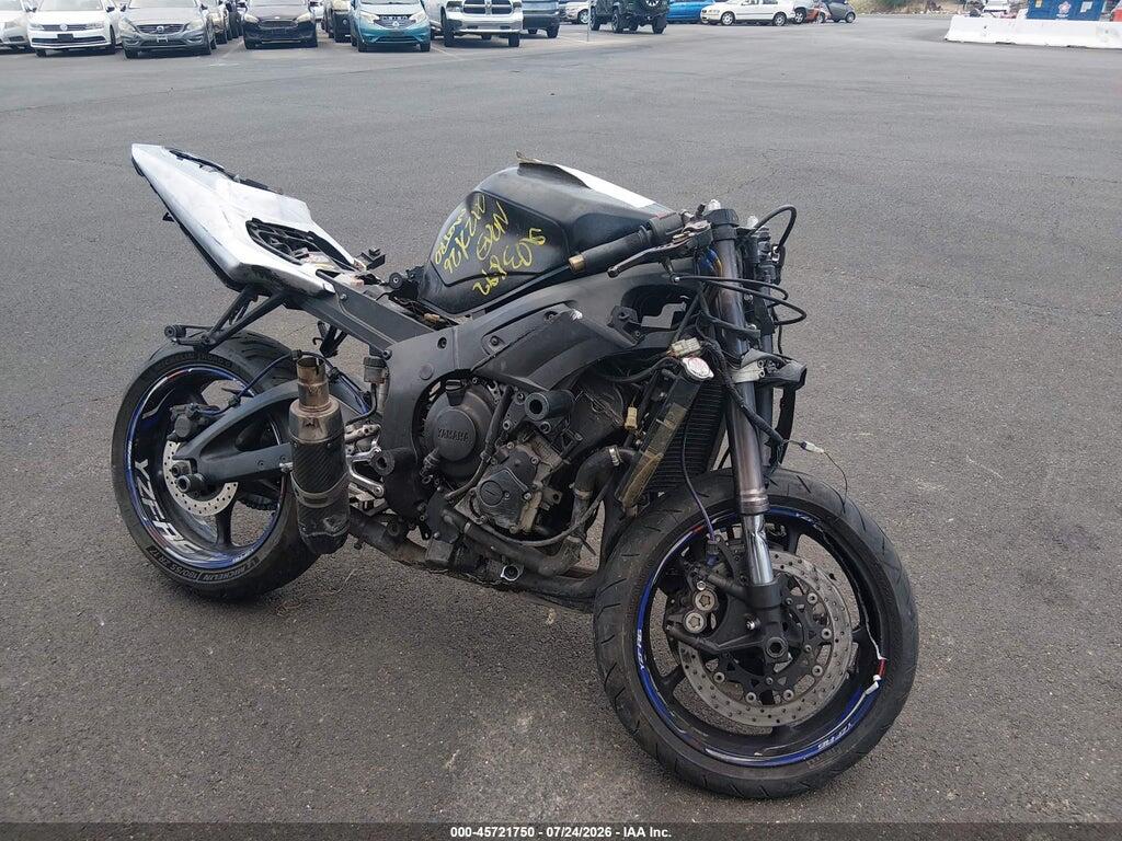 JYARJ06EX5A021085 2005 YAMAHA YZFR6 photo no. 1