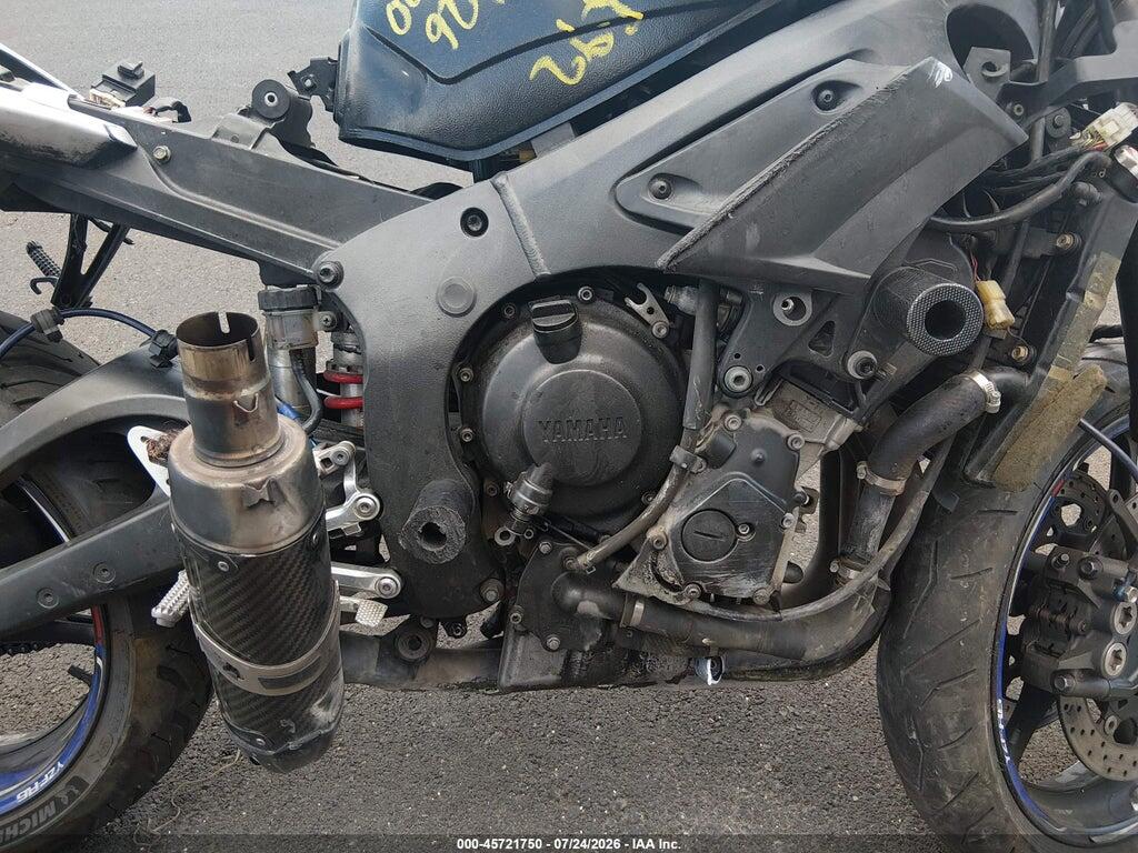 JYARJ06EX5A021085 2005 YAMAHA YZFR6 photo no. 8
