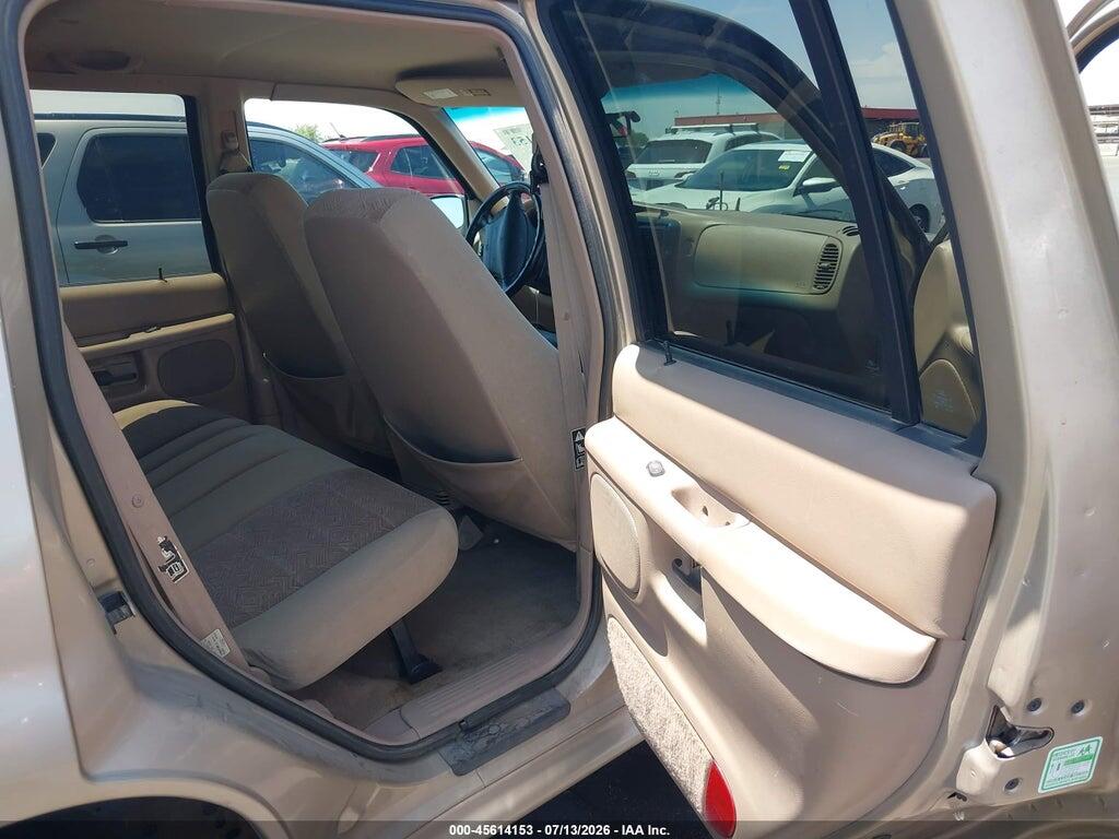 1FMZU73E1YUB19171 2000 FORD EXPLORER photo no. 8
