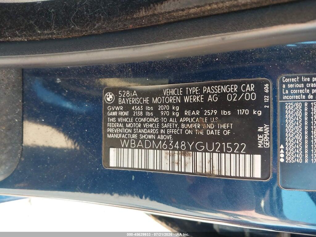 WBADM6348YGU21522 2000 BMW 528IA photo no. 9