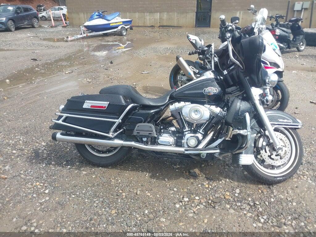 1HD1FC4148Y704964 2008 HARLEY-DAVIDSON FLHTCUI photo no. 12
