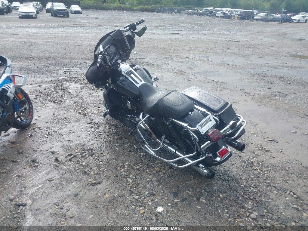 1HD1FC4148Y704964 2008 HARLEY-DAVIDSON FLHTCUI photo no. 3