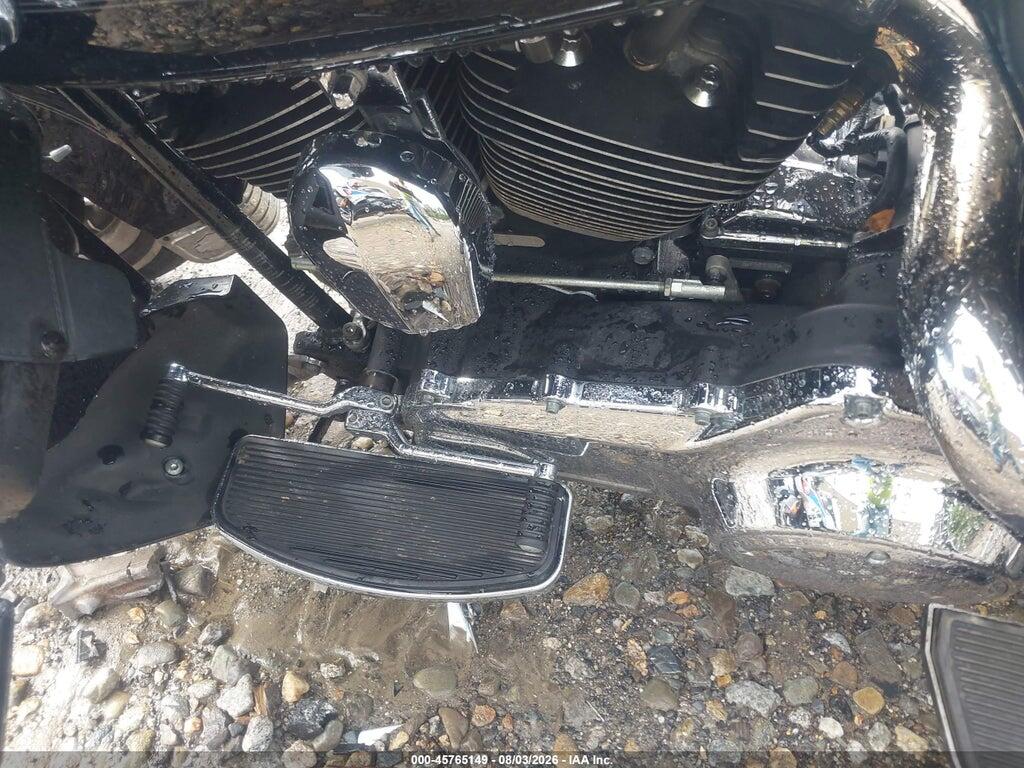 1HD1FC4148Y704964 2008 HARLEY-DAVIDSON FLHTCUI photo no. 9