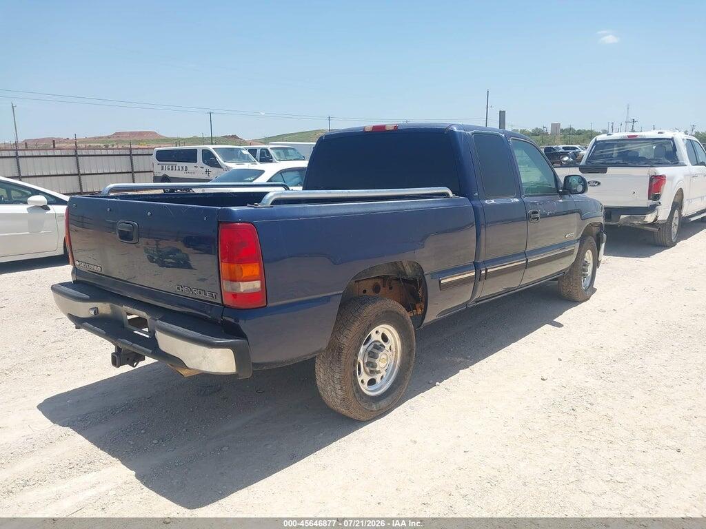 1GCFC29U8YZ125340 2000 CHEVROLET SILVERADO 2500 photo no. 4