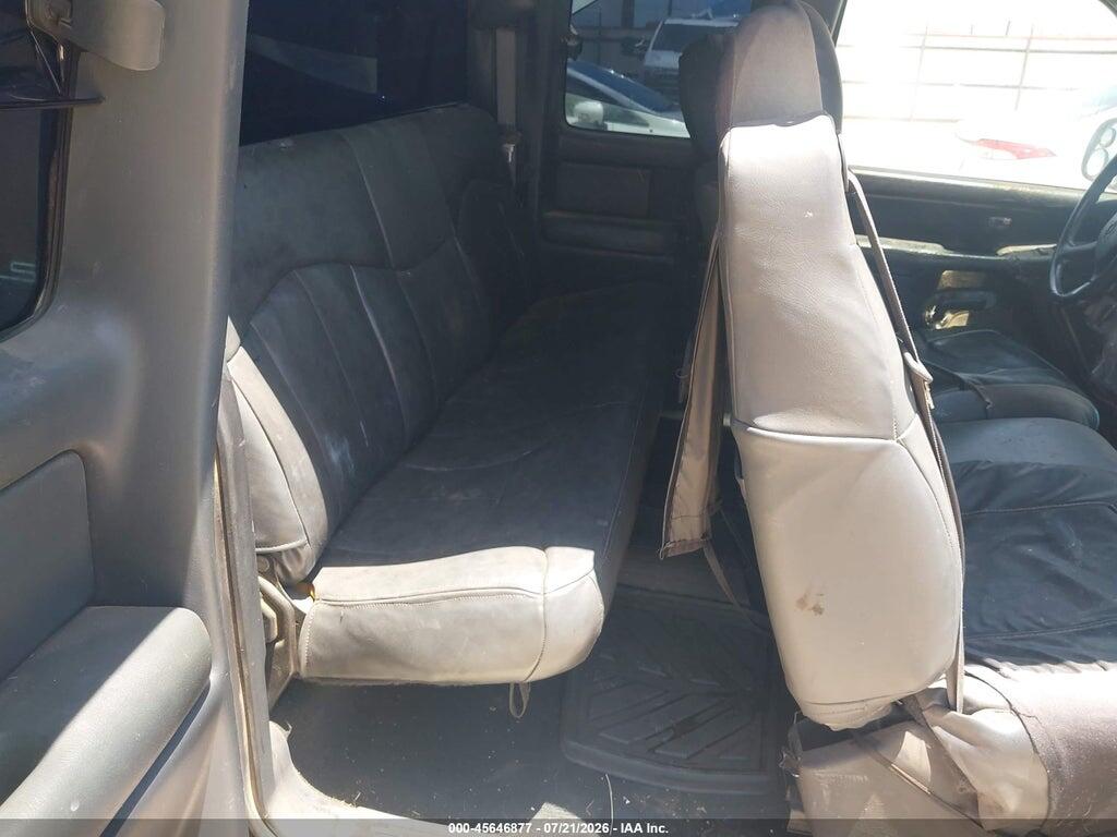 1GCFC29U8YZ125340 2000 CHEVROLET SILVERADO 2500 photo no. 8