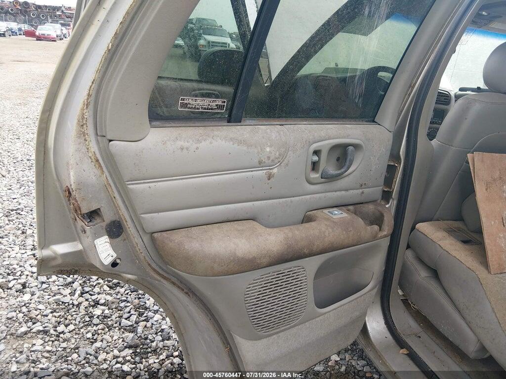 1GNCS13W8Y2131178 2000 CHEVROLET BLAZER photo no. 12