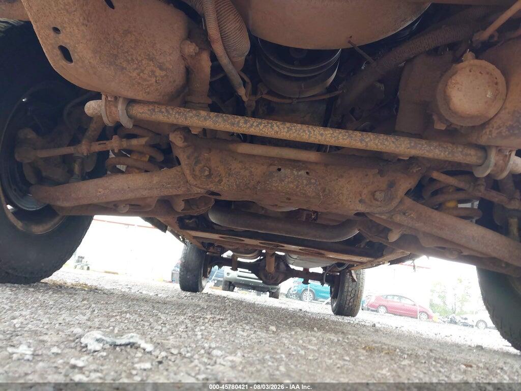 1GCGC24R8YF516805 2000 CHEVROLET C2500 photo no. 6