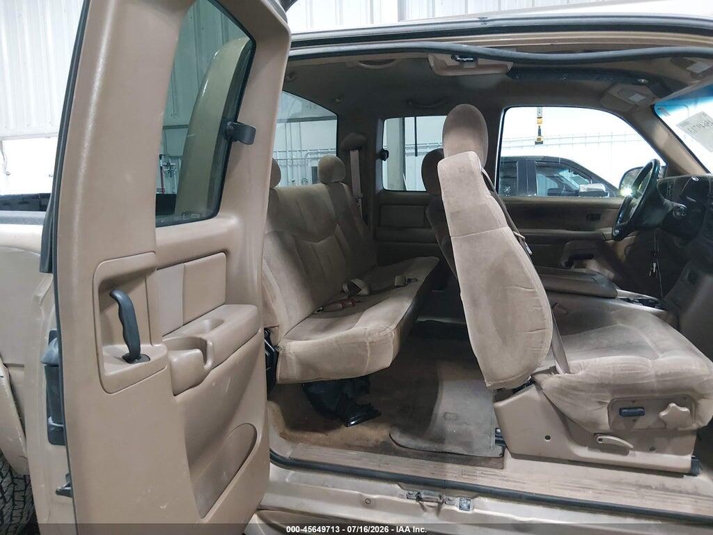 2GCEK19T2Y1187146 2000 CHEVROLET SILVERADO 1500 photo no. 8