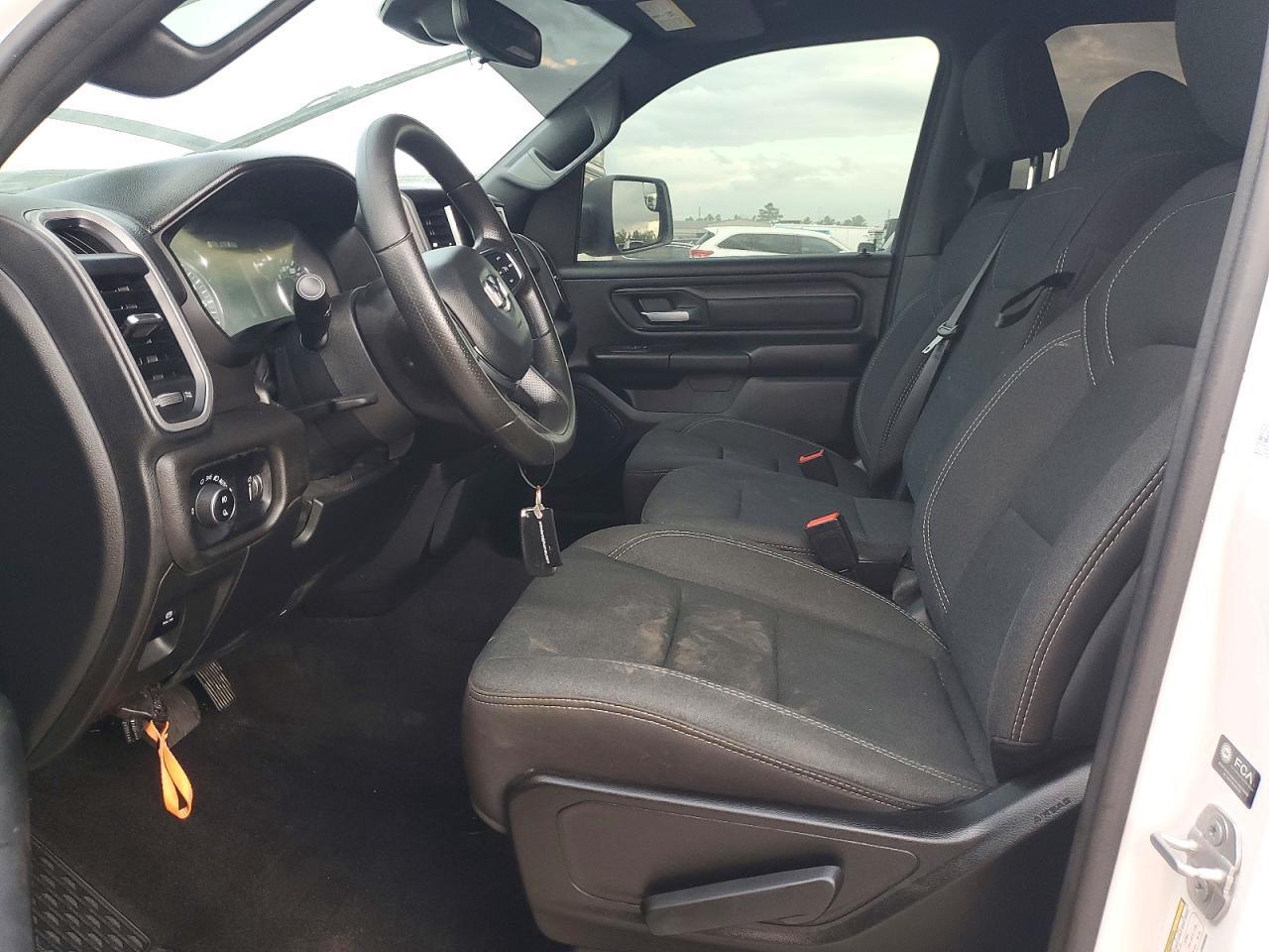2025 RAM 1500 TRADESMAN — Фото 7 из 12