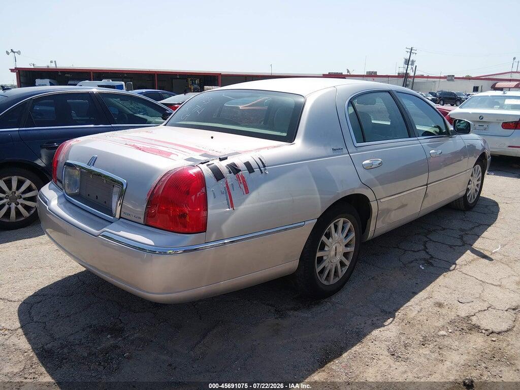 1LNHM81V67Y617023 2007 LINCOLN TOWN CAR photo no. 4