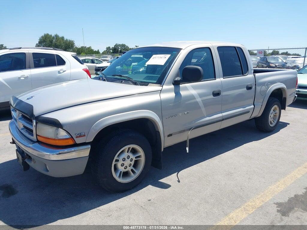 1B7GL2AX7YS692125 2000 DODGE DAKOTA photo no. 2