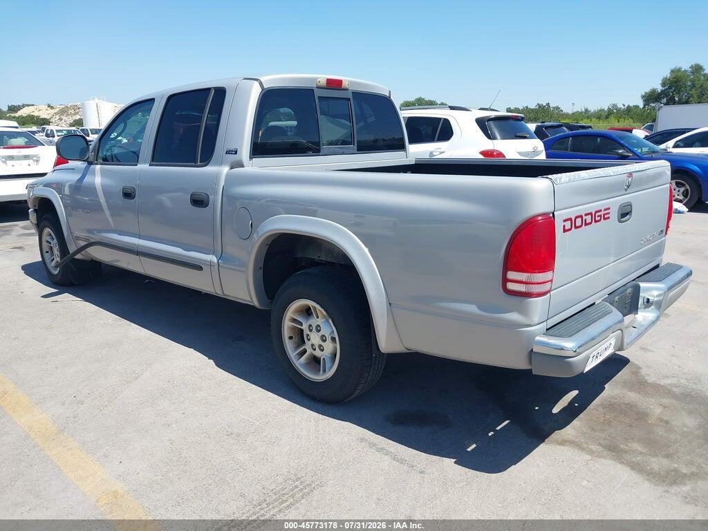 1B7GL2AX7YS692125 2000 DODGE DAKOTA photo no. 3