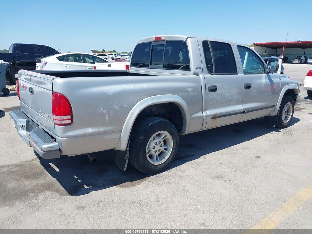 1B7GL2AX7YS692125 2000 DODGE DAKOTA photo no. 4