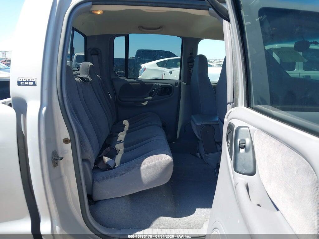 1B7GL2AX7YS692125 2000 DODGE DAKOTA photo no. 8