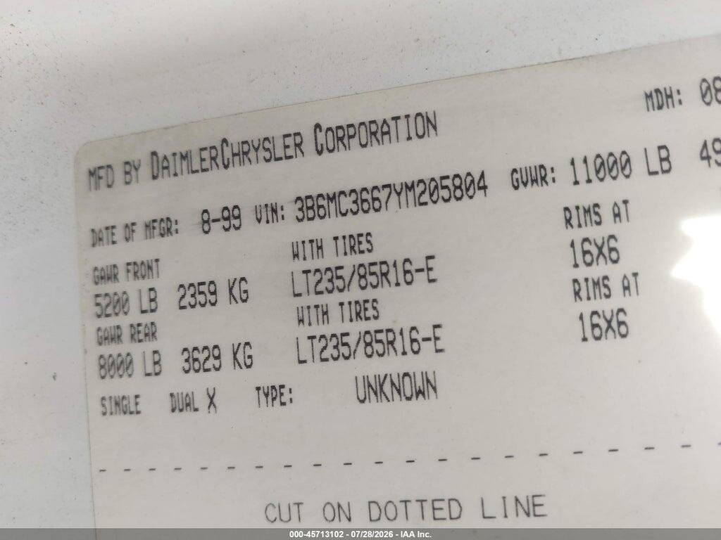 3B6MC3667YM205804 2000 DODGE RAM 3500 photo no. 9