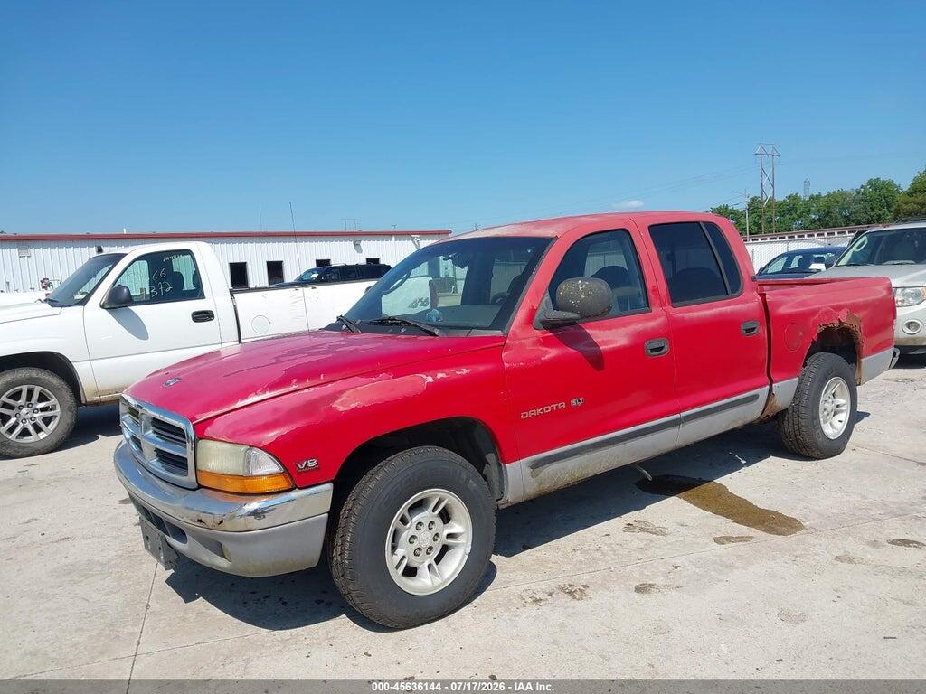 1B7GL2AZ7YS726114 2000 DODGE DAKOTA photo no. 2